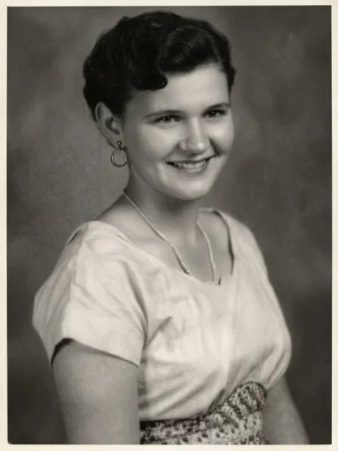 black and white old photo cleanup prompt example for AI restoration