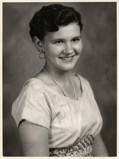 black and white old photo cleanup prompt example for AI restoration