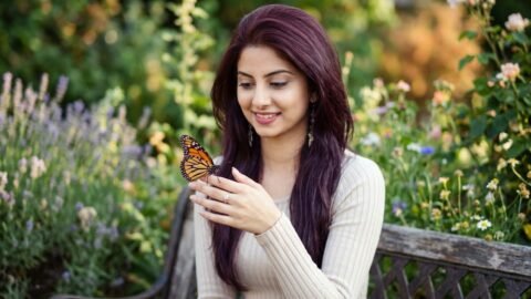 20 Butterfly Photo Prompts for Gemini AI: Dreamy Portrait Effects